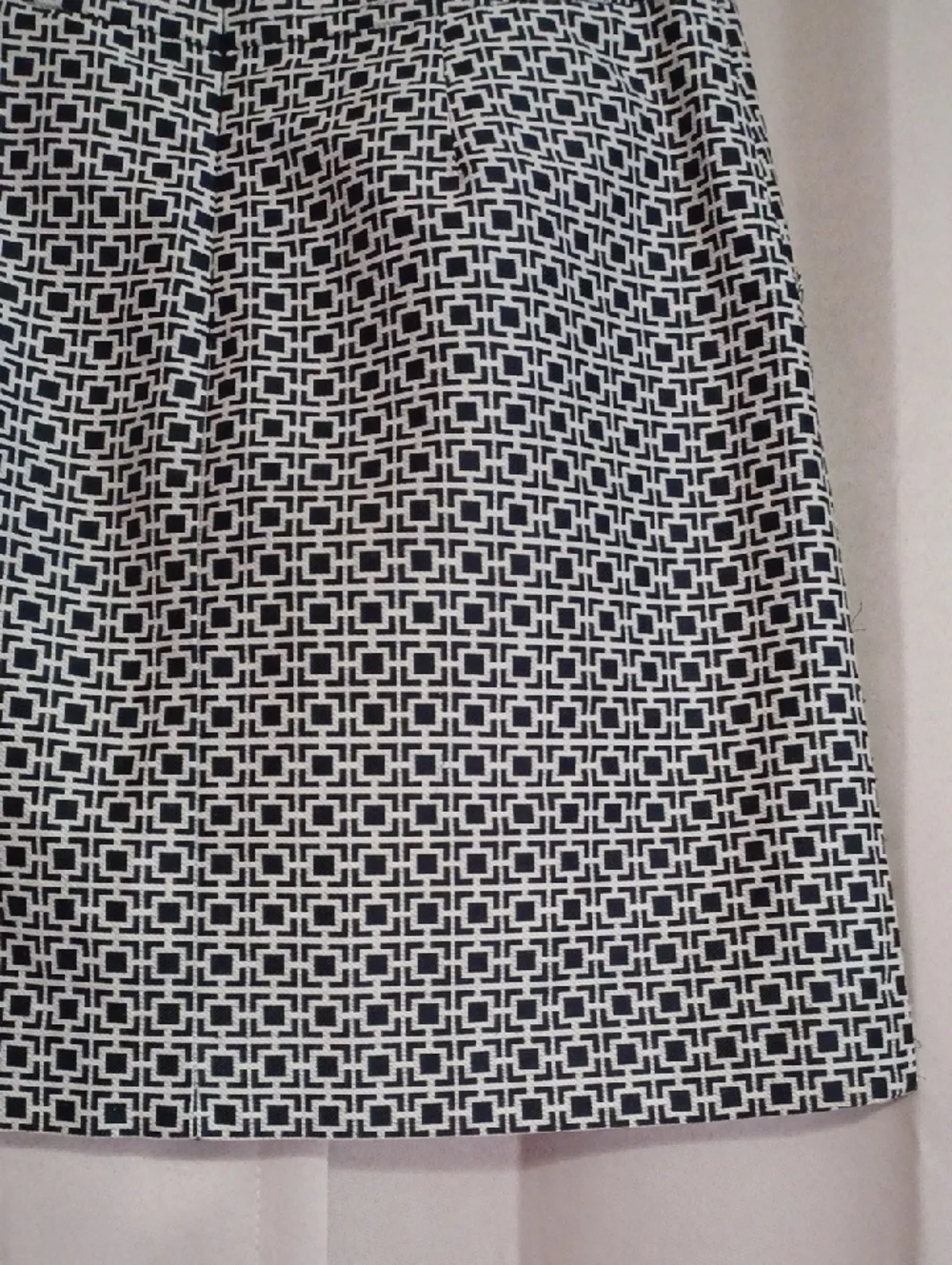 Banana Republic Silk Cotton Blend Geometric Mini Skirt Size 2 Pockets Preppy Mod